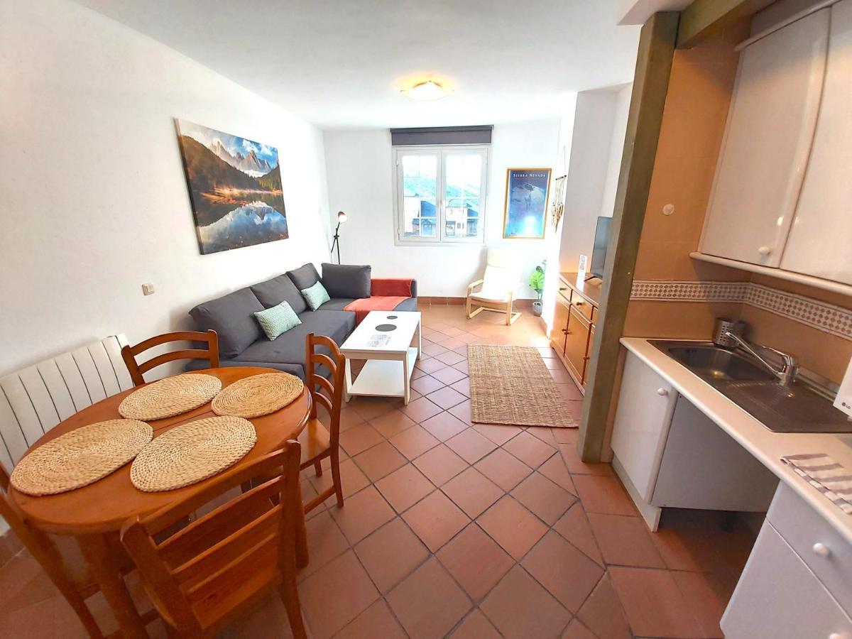 Apartamento Plaza Andalucía Edificio Salvia 2-6 pax Monachil Exterior foto